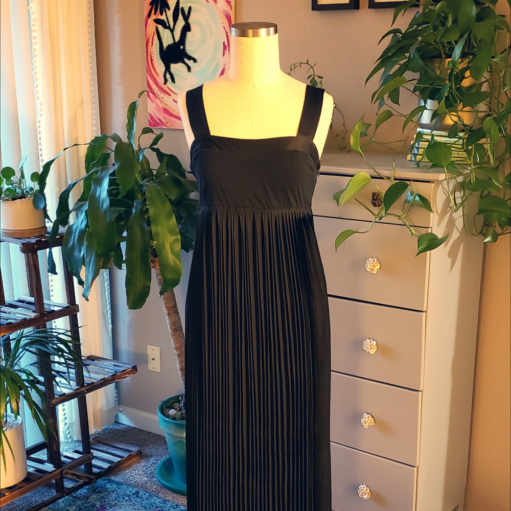 Black Pleated Maxi Dress